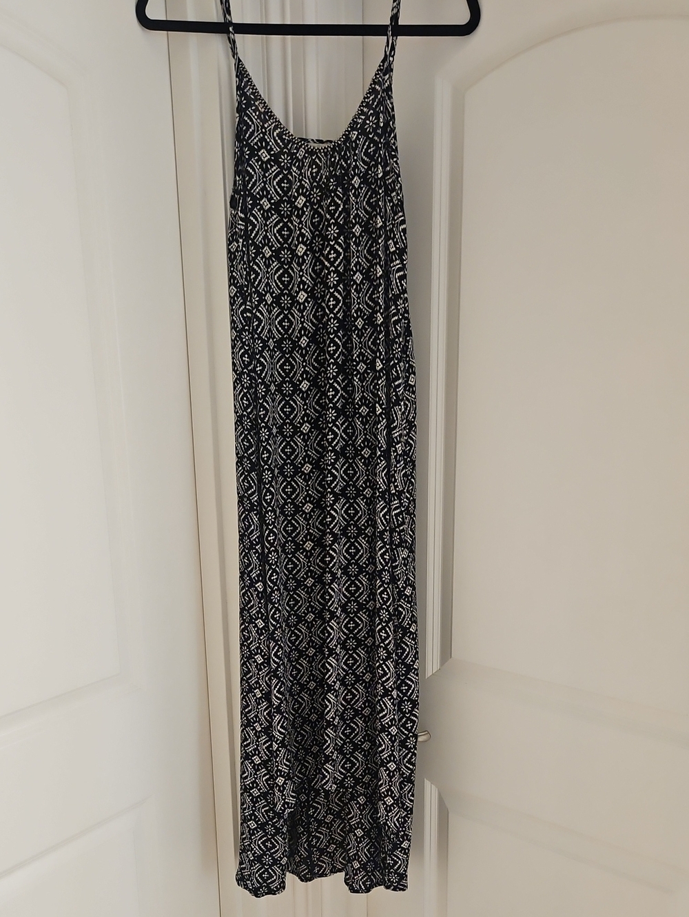 Sun & Shadow Black & White Geometric Print Maxi Dress